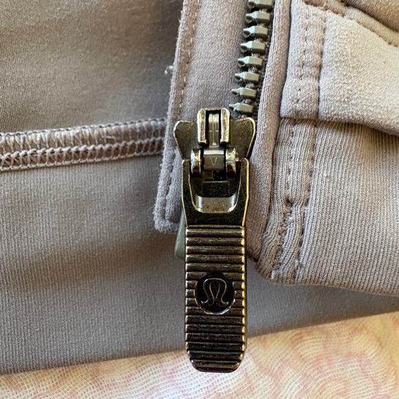 Lululemon define jacket - Picture 5 of 7